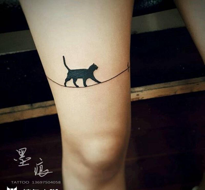 猫纹身图片_腿部欧美几何动物成品纹身图案