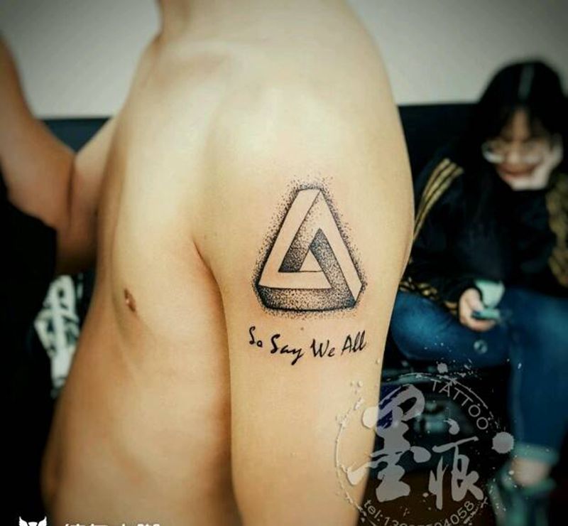 点刺三角纹身图片_欧美几何成品纹身图案