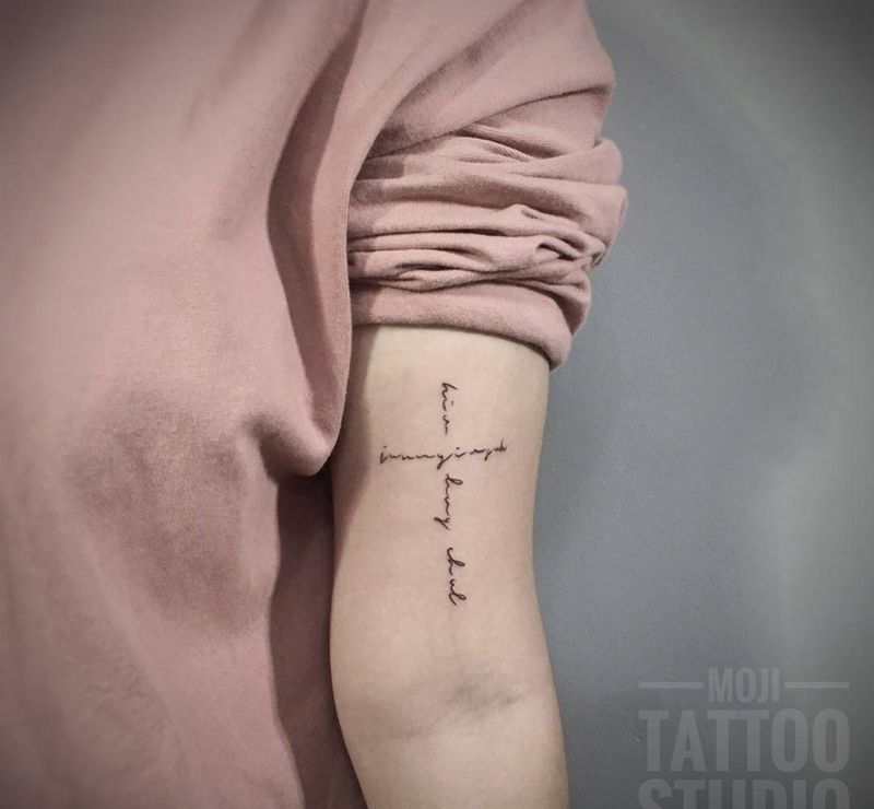 十字英文纹身图片