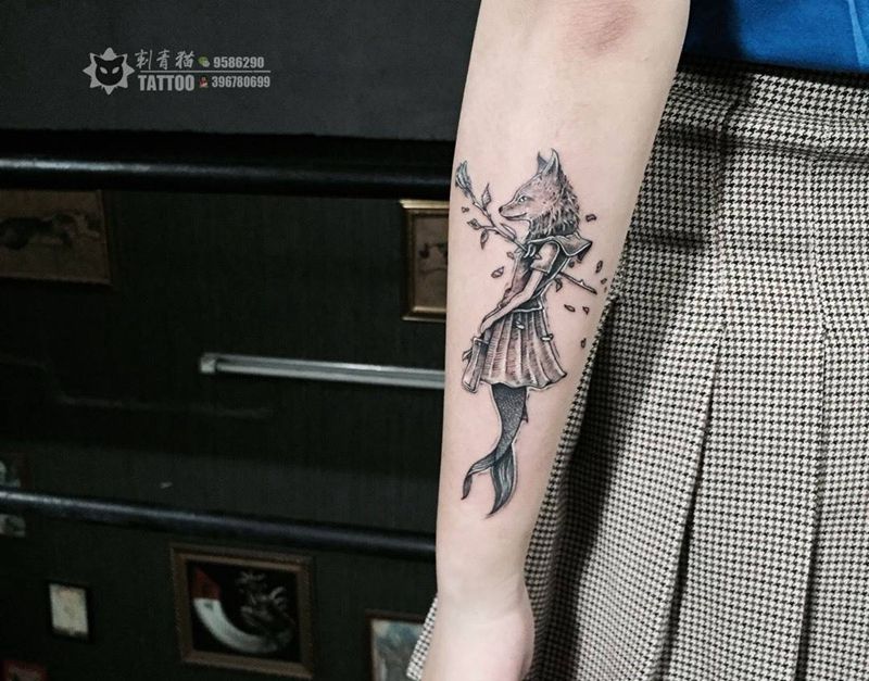 狐狸纹身图片_成品手臂手部欧美清新动物点线狐狸纹身图案