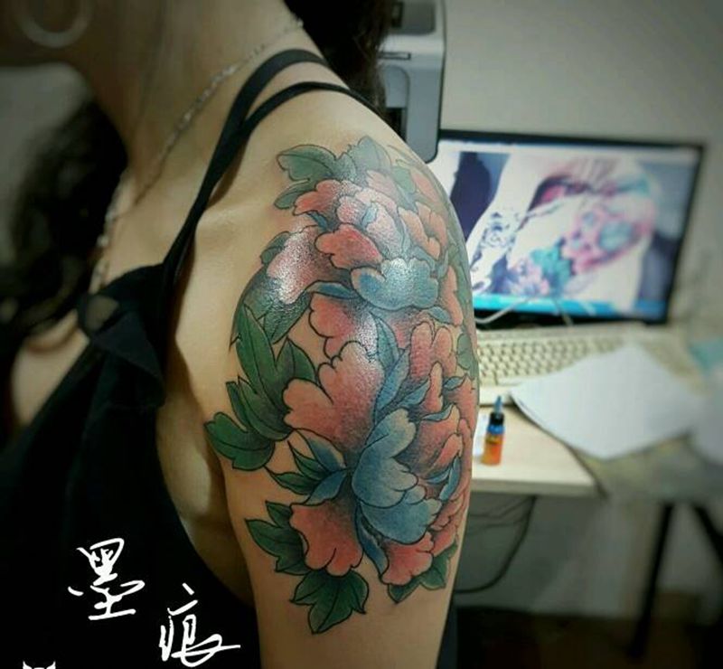 牡丹纹身图片_手臂手部传统植物静物成品纹身图案