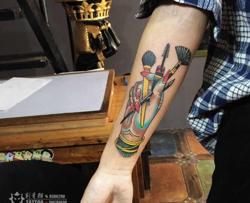 化妆师纹身图片_手部手臂New School化妆师纹身图案