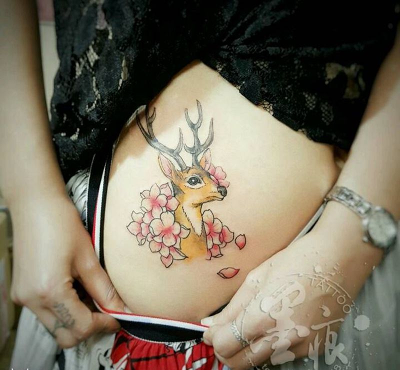 鹿纹身图片