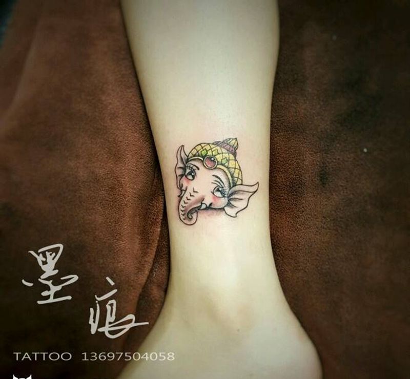 小象纹身图片_腿部脚部清新动物成品纹身图案