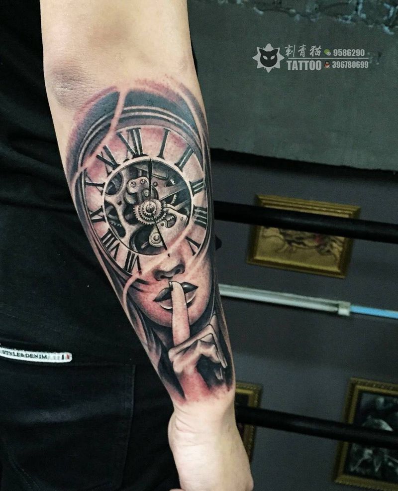 时钟纹身图片