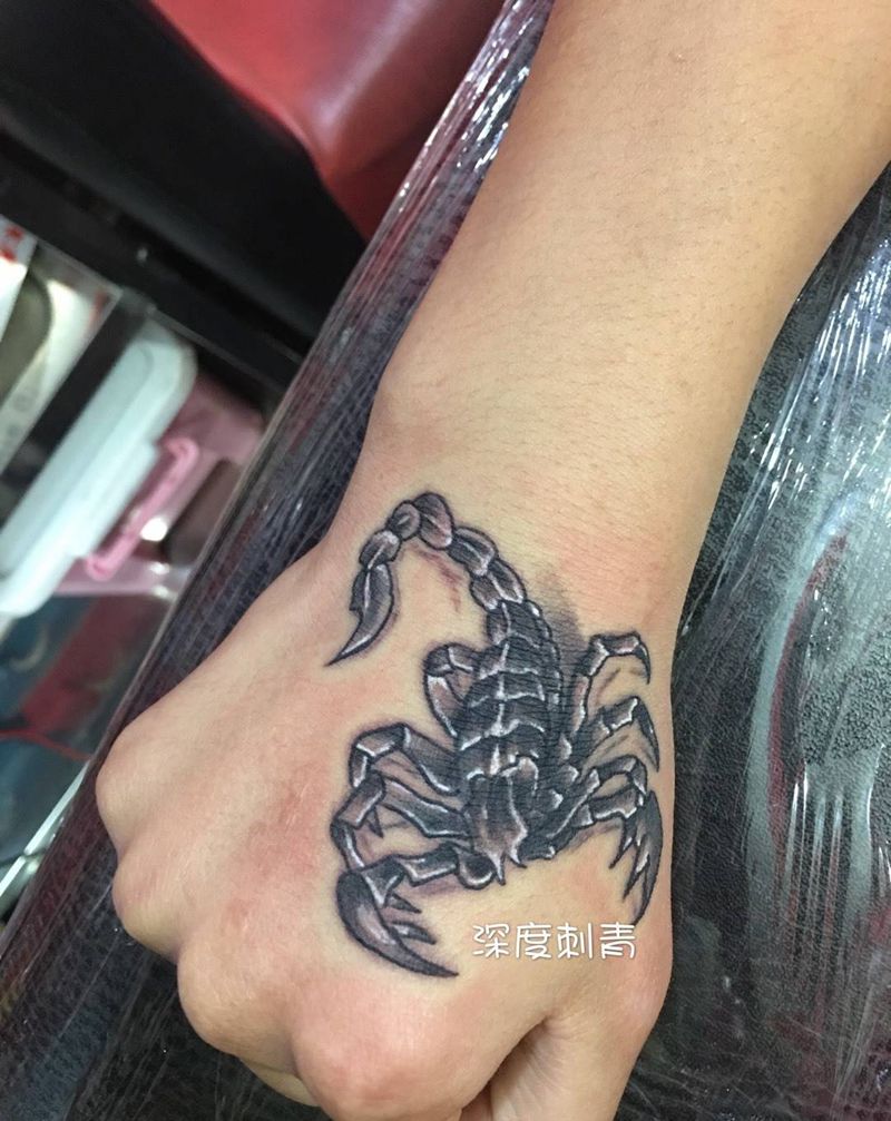 蝎子纹身图片