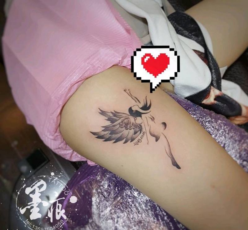 《念》纹身图片_腿部天使纹身图案