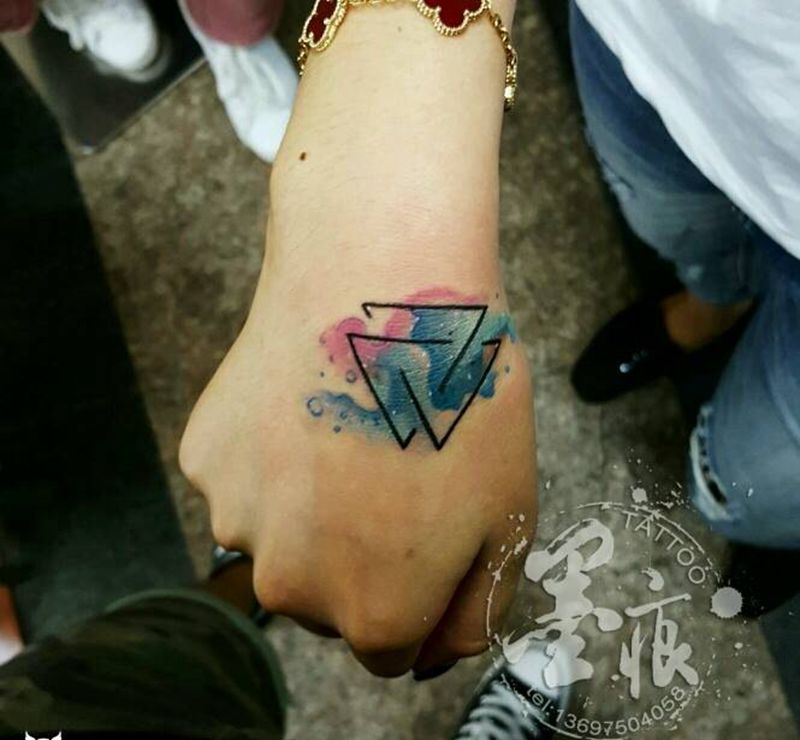 遮盖纹身作品纹身图片_欧美清新几何成品纹身图案