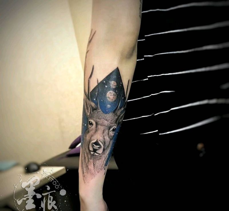 鹿纹身图片_手臂手部欧美清新写实几何动物原创成品纹身图案