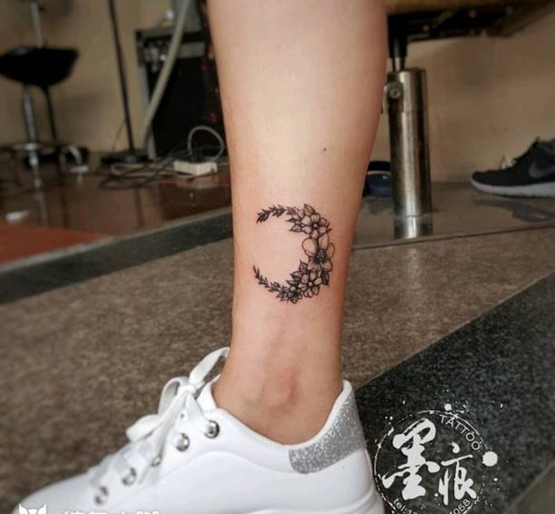 小清新二三纹身图片_颈部肩部胸部背部手臂腿部脚部清新原创成品纹身图案