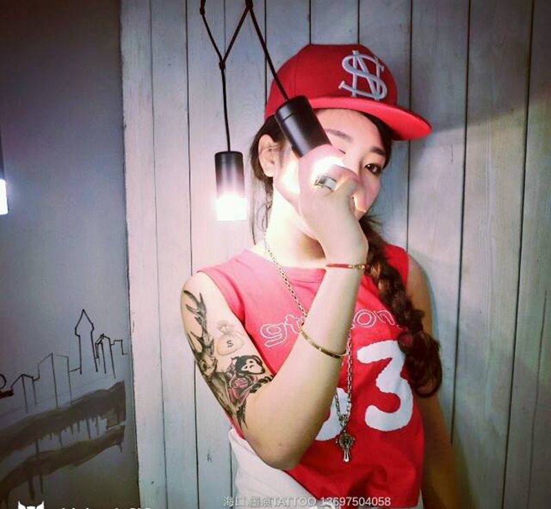 鹿《买家秀》纹身图片_手臂欧美清新几何字符动物原创成品纹身图案