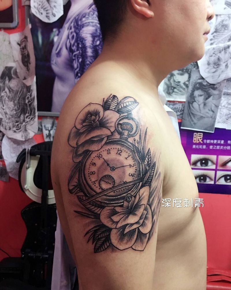 钟表纹身图片