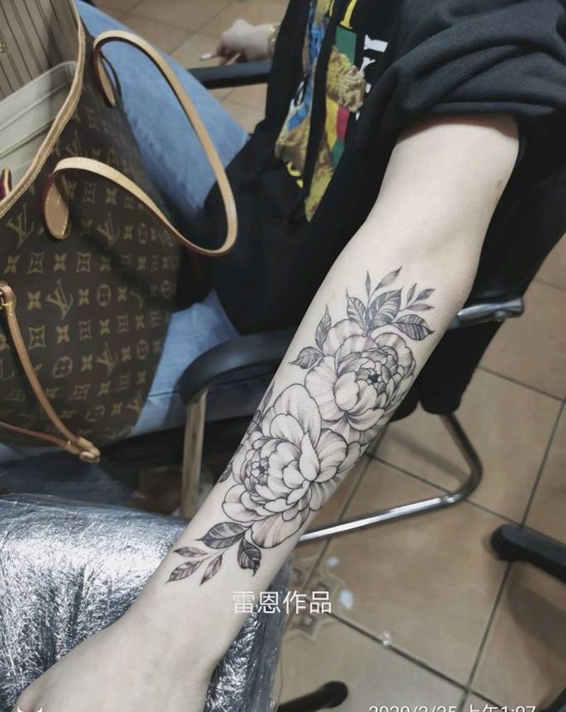 素花纹身图片_手臂纹身图案