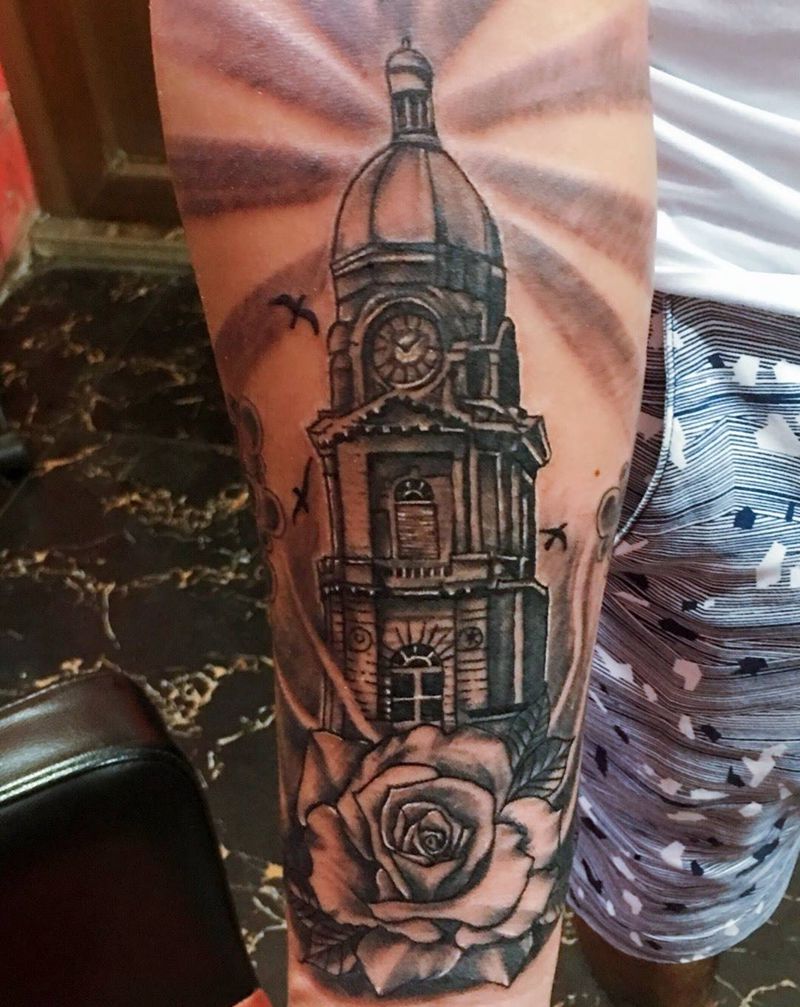 钟楼玫瑰纹身图片