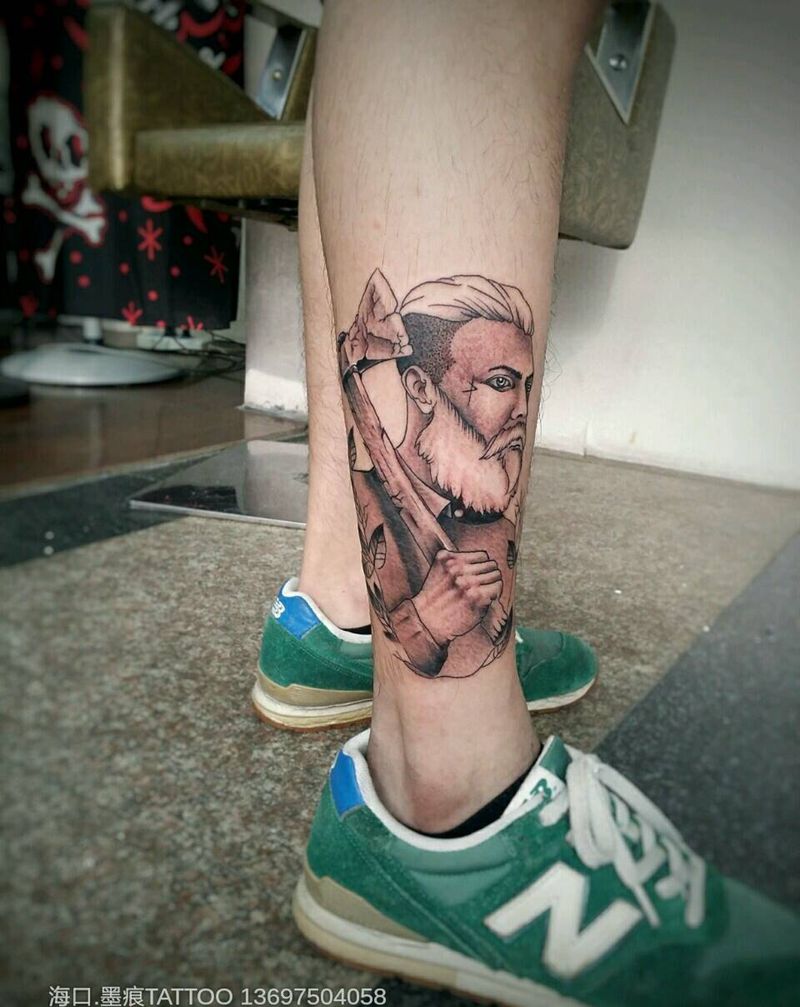 斧头大叔纹身图片_腿部脚部欧美肖像清新写实人物成品纹身图案