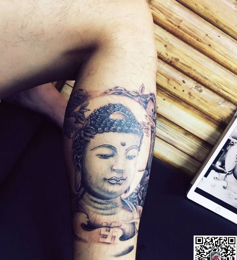 佛纹身图片_成品腿部传统鬼神宗教纹身图案