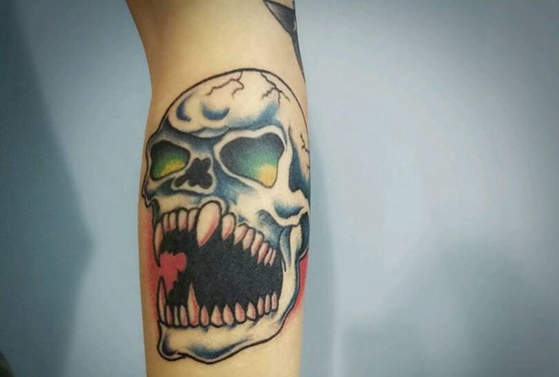 oldschool骷髅头纹身图片_手臂欧美静物骷髅成品纹身图案
