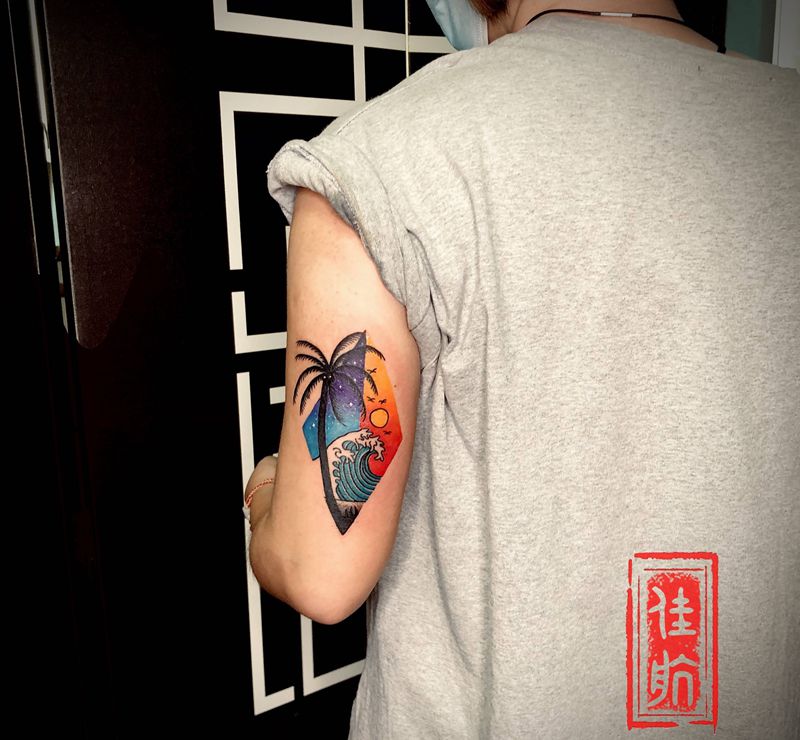 彩色小图纹身图片_手部手臂水彩New School纹身图案