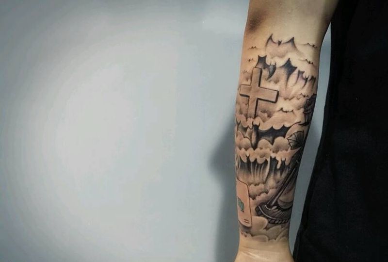 补个沙漏的背面纹身图片_手臂欧美原创成品纹身图案