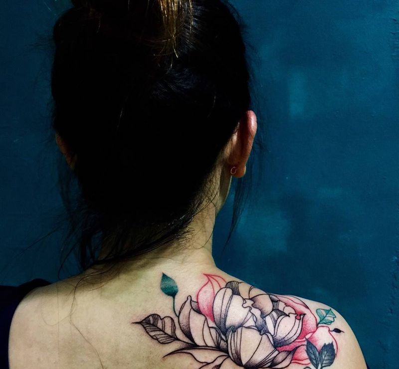 一朵花纹身图片