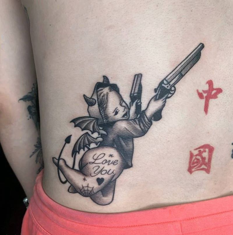 肥嘟嘟的一小只纹身图片_腰部New School纹身图案