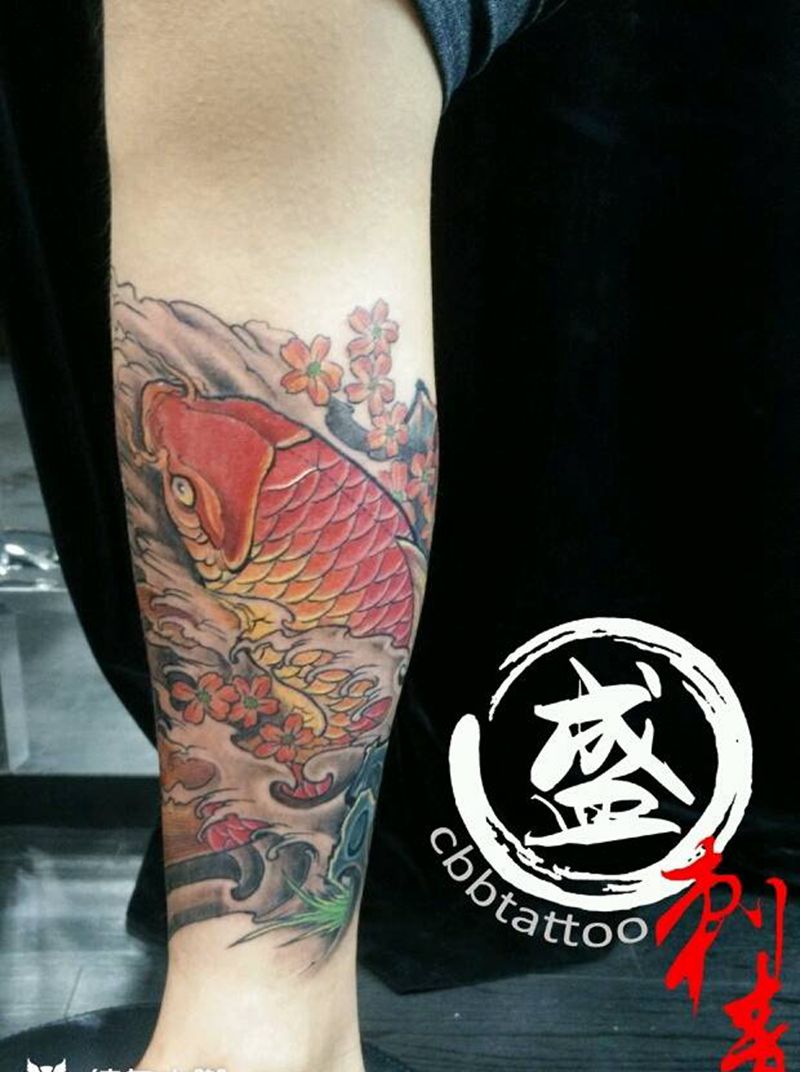 鲤鱼纹身图片_腿部传统动物成品纹身图案