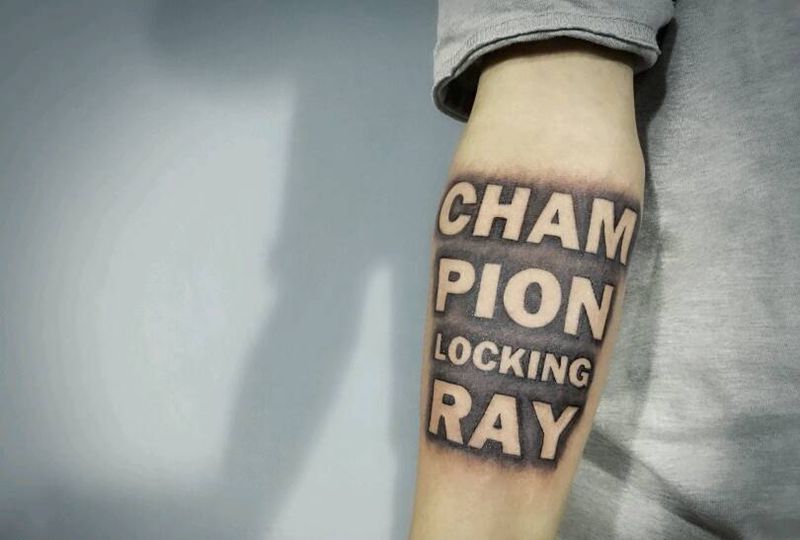 英文纹身图片_手臂传统字符英文成品纹身图案