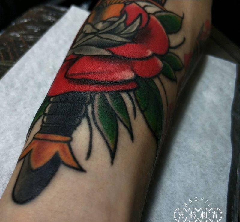 火炬?纹身图片_手臂纹身图案