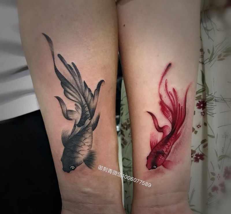 情侣金鱼纹身图片