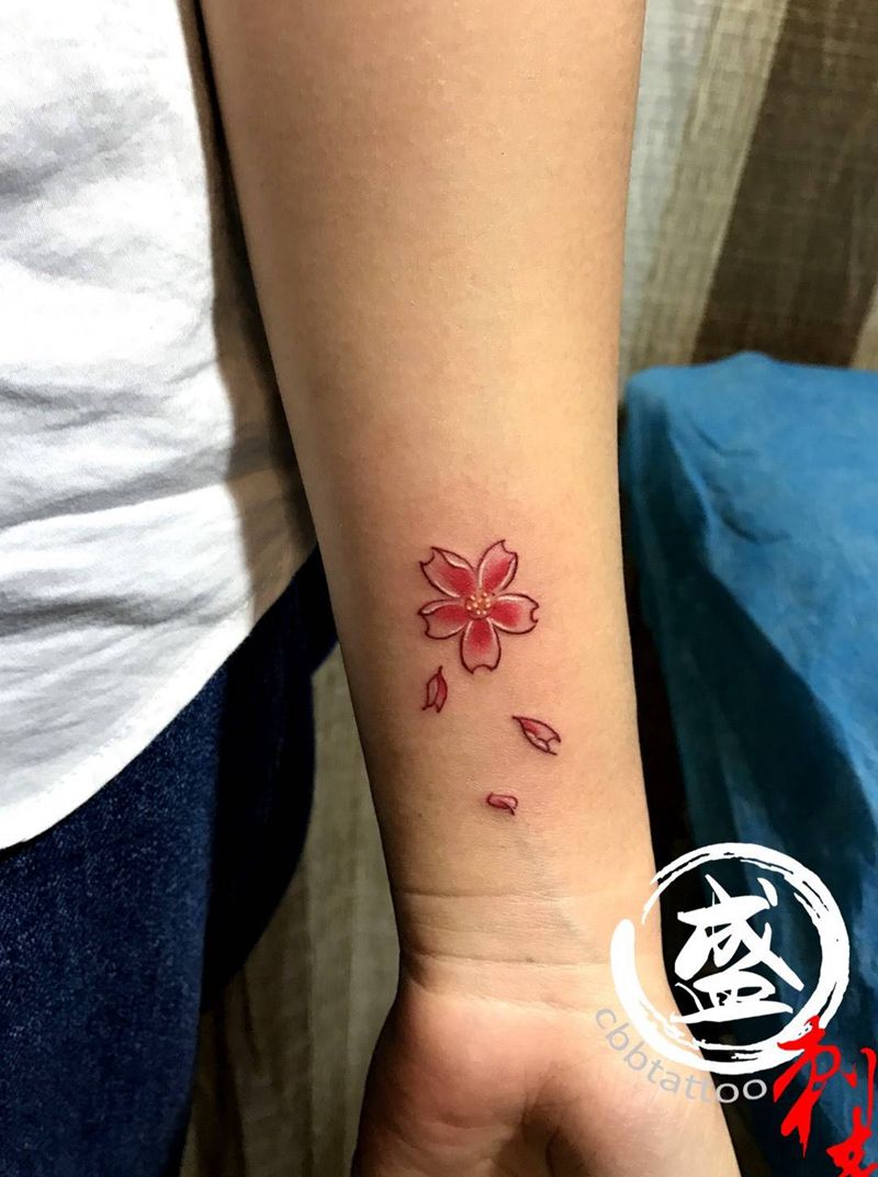 小樱花纹身图片_成品手臂手部清新传统植物纹身图案