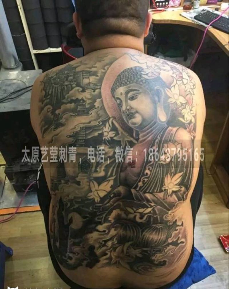 大日如来纹身图片_背部传统人物鬼神成品纹身图案