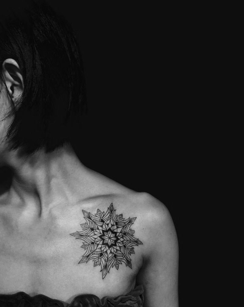 曼陀罗纹身图片