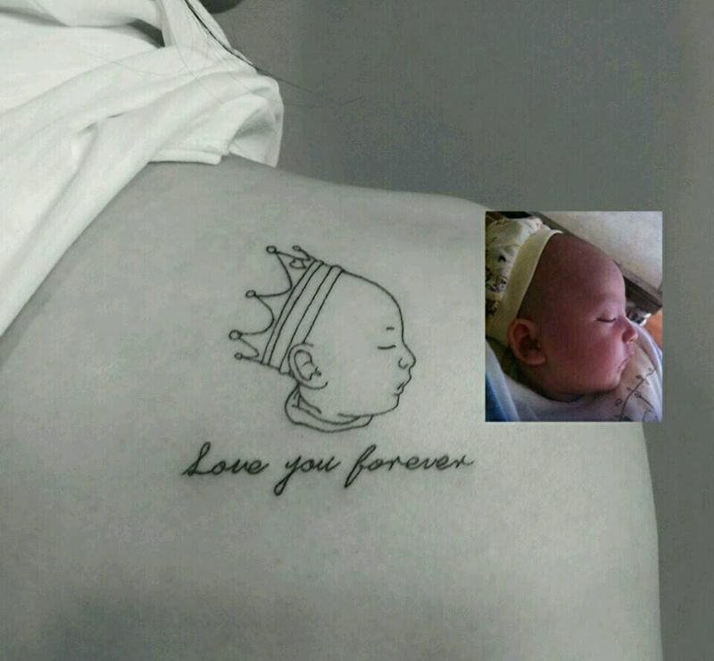 把爱的人刻在身上纹身图片_背部肖像清新人物原创成品纹身图案