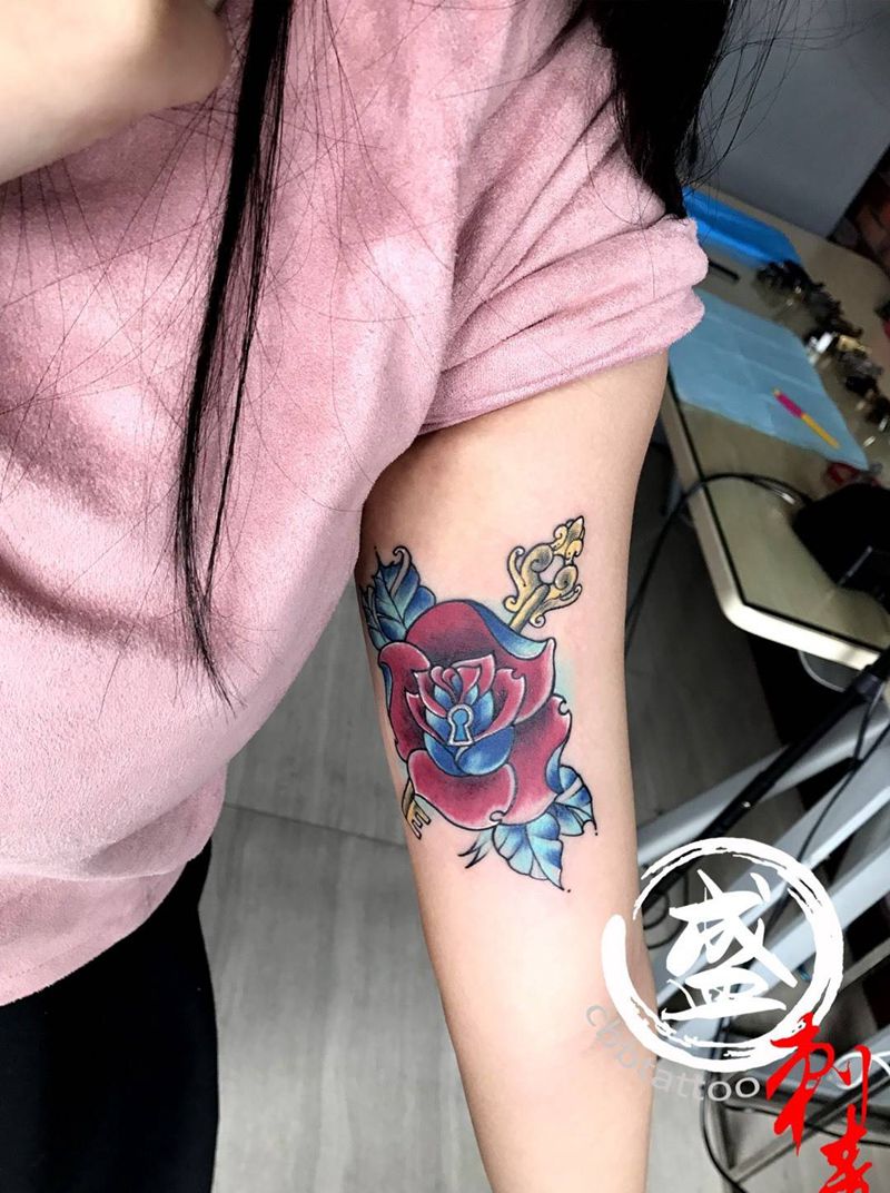 玫瑰花纹身图片_成品手臂欧美清新植物静物纹身图案