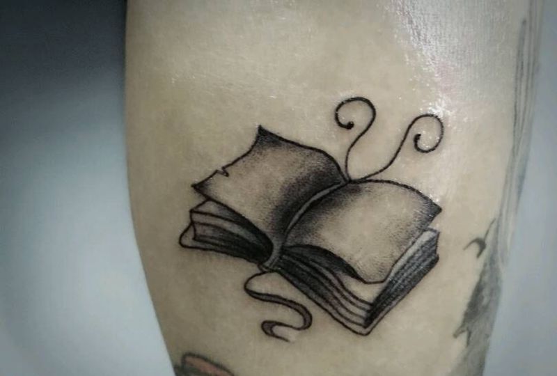 书纹身图片_腿部传统静物成品纹身图案