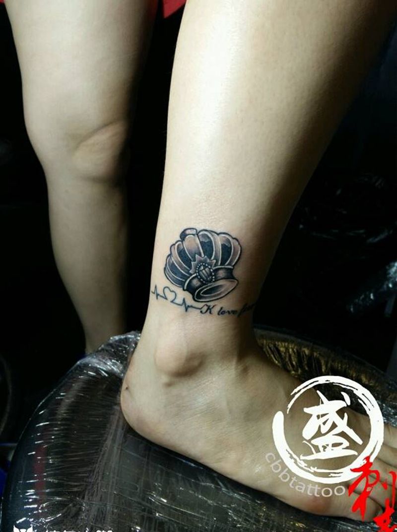 皇冠纹身图片_腿部清新静物成品纹身图案