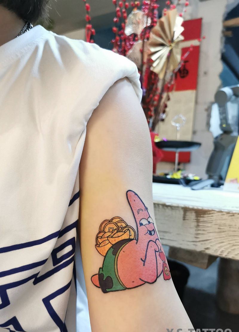 猥琐派大星纹身图片_手部手臂Old SchoolNew School纹身图案