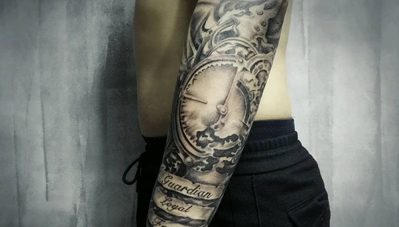 丰作品纹身图片_手臂欧美写实静物原创钟表成品纹身图案