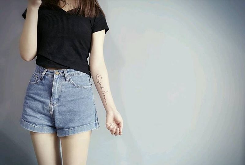 清新纹身图片_手臂清新字符英文成品纹身图案