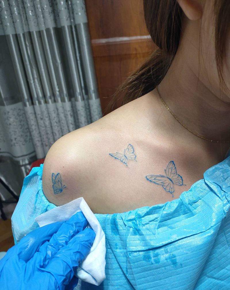 蝴蝶纹身图片_颈部图腾纹身图案