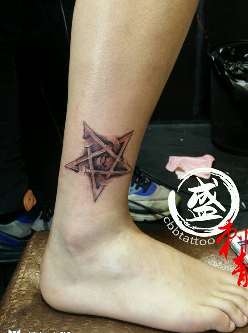 五角星纹身图片_腿部欧美几何纹身图案