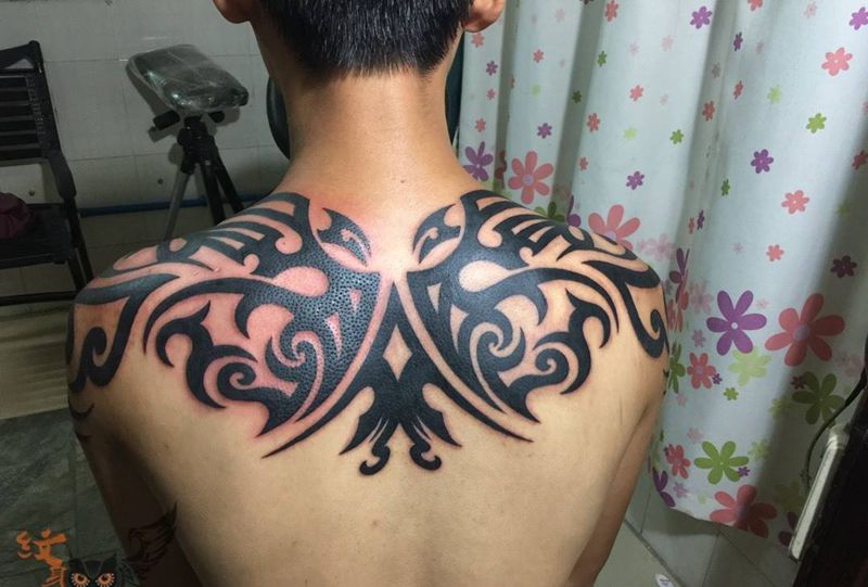 图腾纹身图片_图腾欧美背部成品纹身图案