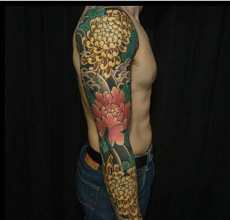 老传统花臂纹身欣赏纹身图片_手臂传统植物图案重庆纹身图案