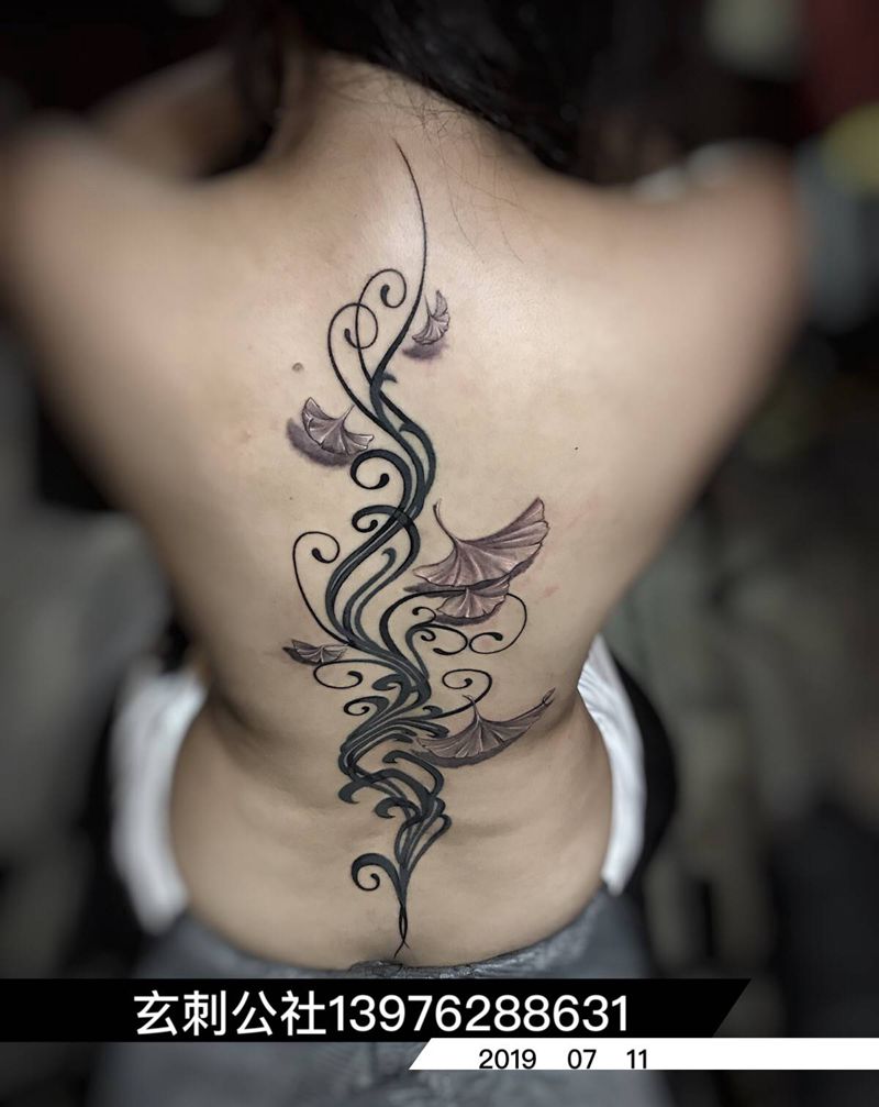 银杏叶纹身图片_图腾纹身图案