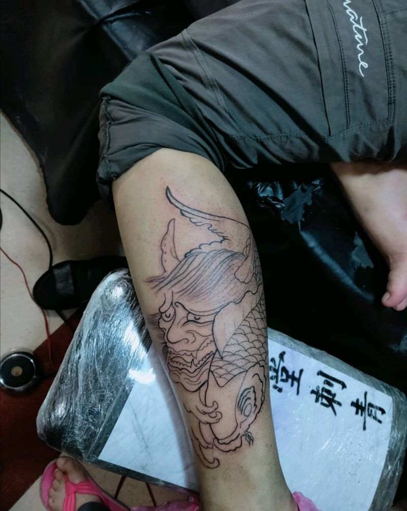 小腿鲤鱼班诺纹身图片_腿部纹身图案