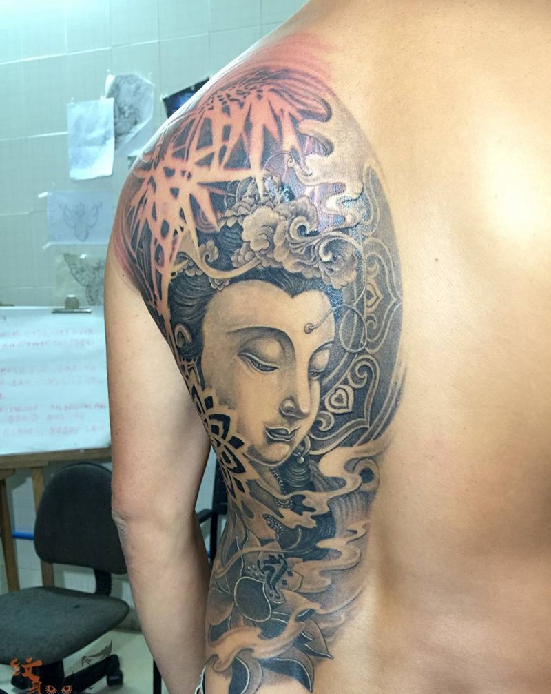 观音纹身图片_成品背部传统人物宗教纹身图案