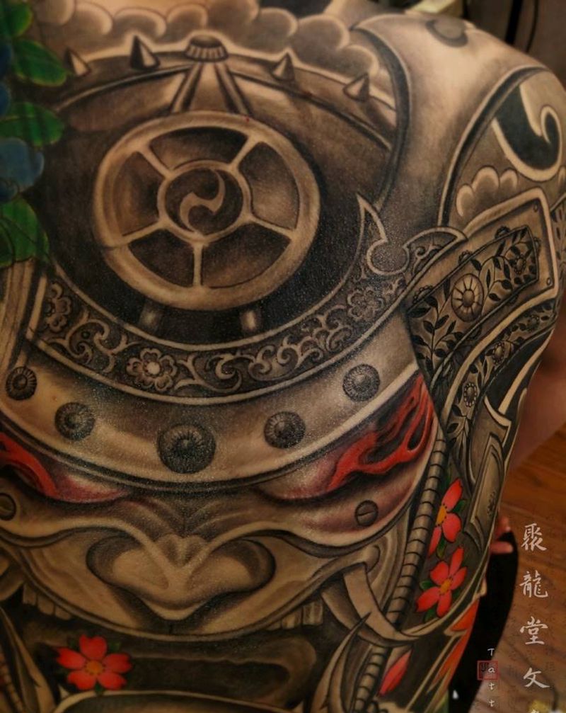 后背鬼武士纹身图片_背部老传统纹身图案