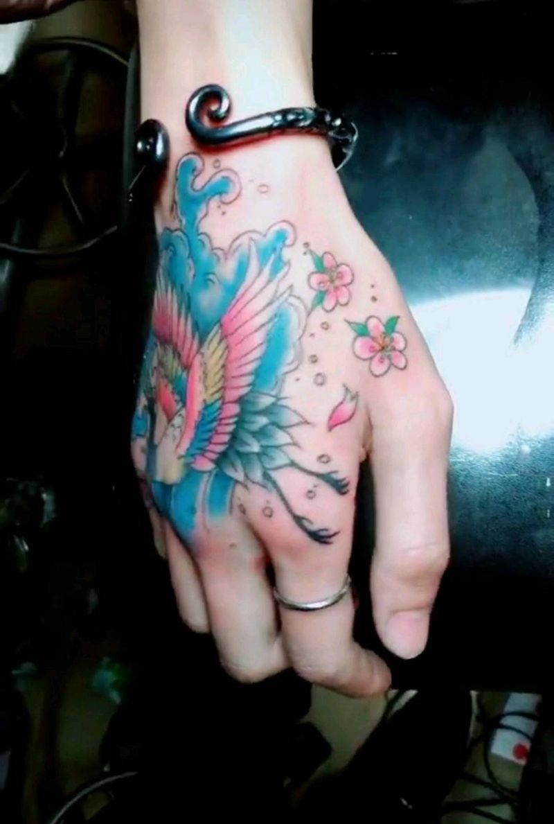 手部凤凰纹身图片