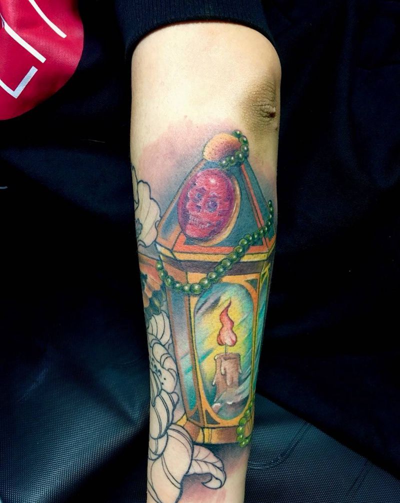 灯纹身纹身图片_清新欧美手臂静物图案纹身图案