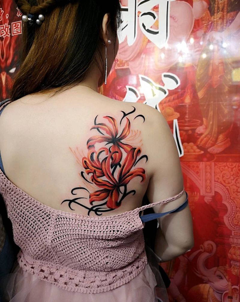 重彩彼岸花纹身图片_背部纹身图案